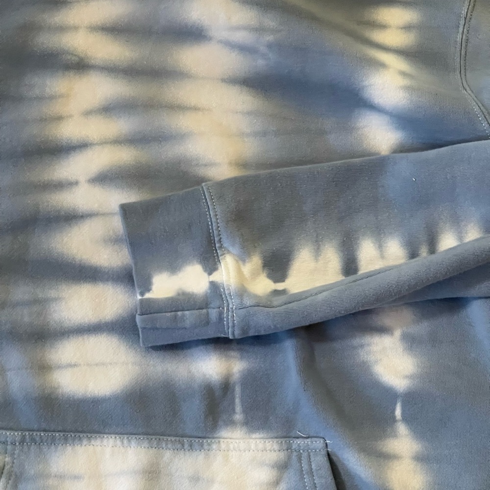 PacSun Blue Tie Dyed Hoodie - Picture 8 of 12